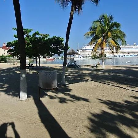 Beach One Bedroom Suite 13 Ocho Rios Exterior photo