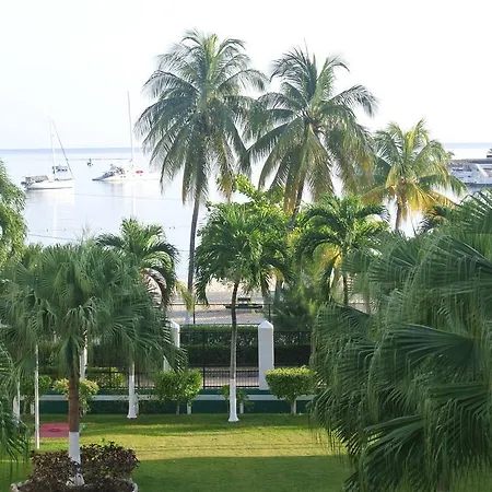 Beach One Bedroom Suite 13 Ocho Rios Exterior photo